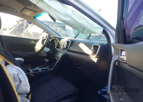 2018 Kia Sportage Lx z USA, uszkodzony, nr VIN KNDPM3AC9J7317328